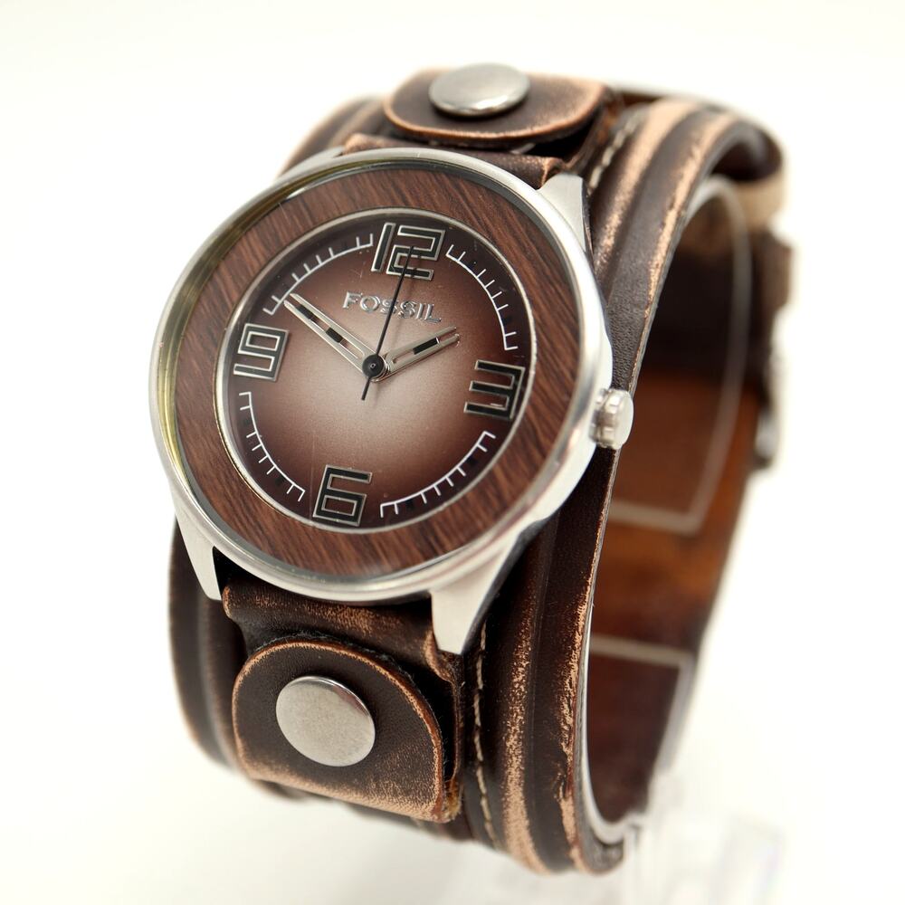Vintage Fossil Wood Grain 40mm Watch Wide Leather Cuff JR9084 w New Battery